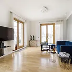 Apartamento 2 Bedroom View Pool And Parking Varsovia