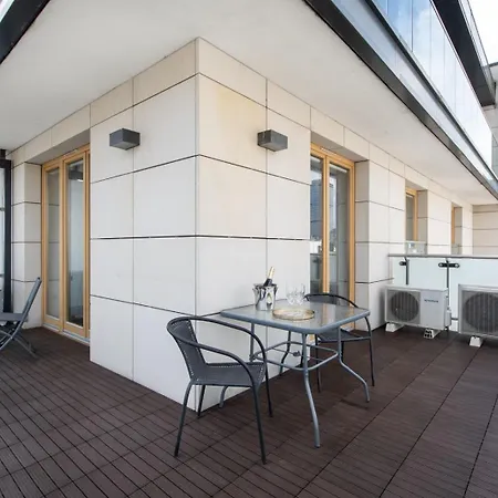 2 Bedroom View Pool And Parking Apartman *