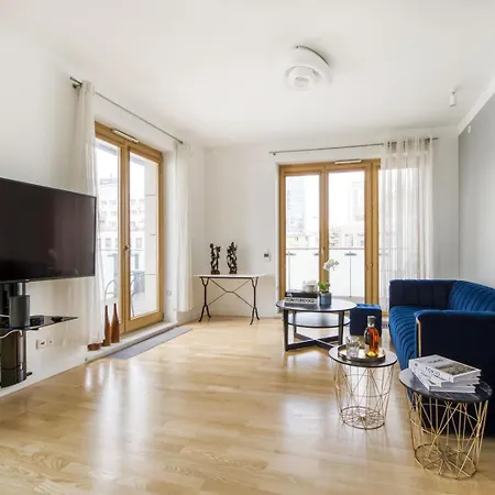 Apartment 2 Bedroom View Pool And Parking Warschau