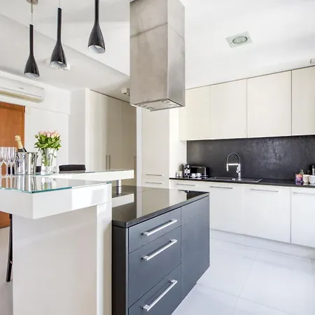 Lägenhet 2 Bedroom View Pool And Parking *